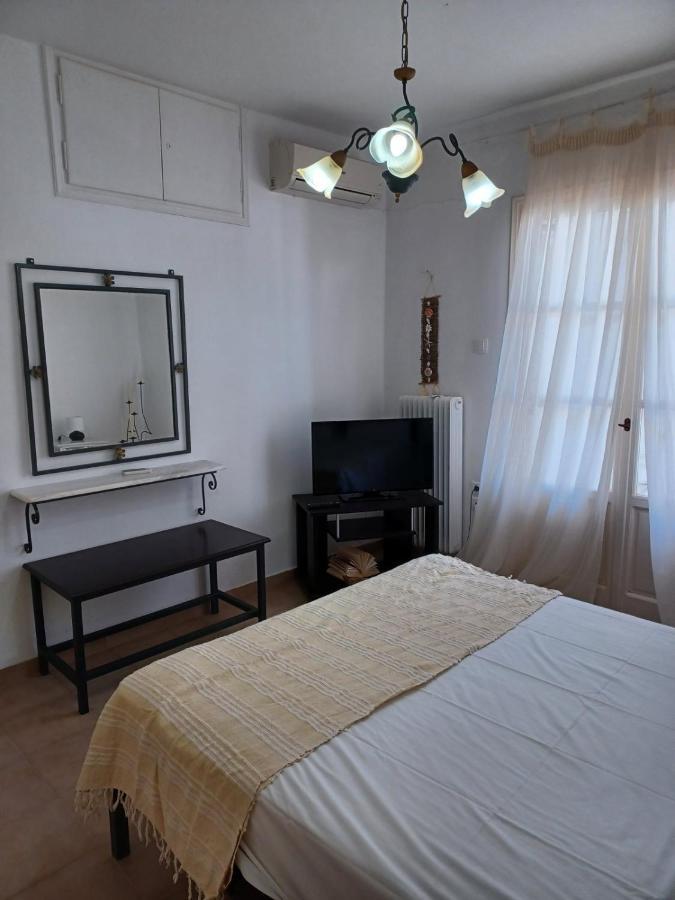 Kleftiko Apartment Adamantas  Bagian luar foto