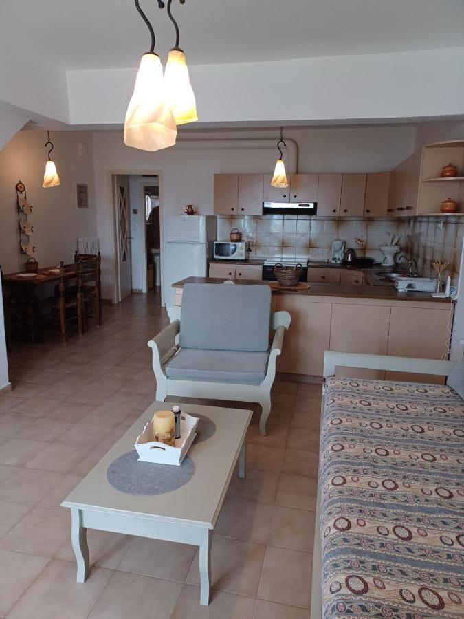 Kleftiko Apartment Adamantas  Bagian luar foto